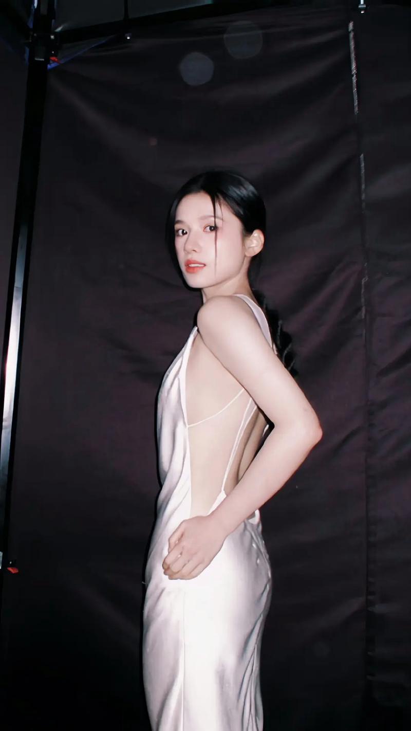 张婧仪